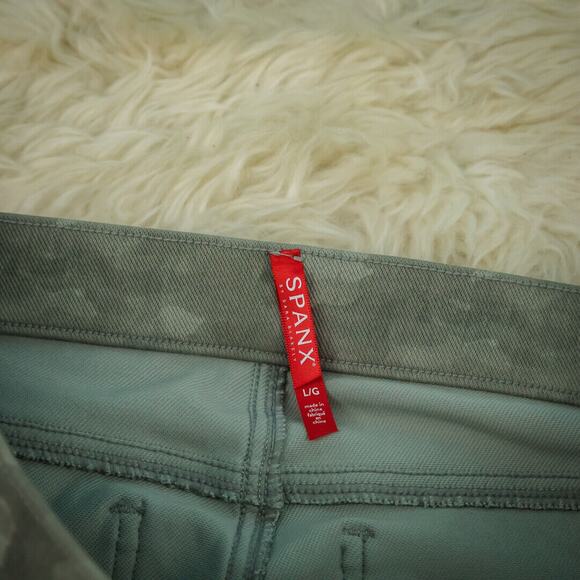 Spanx Size Large L Green Camo Print Pull On Stretch Elastic Waist Leggings - Picture 3 of 6
